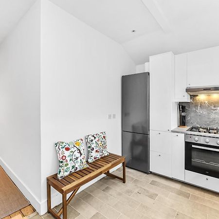 Groves 4 Bedroom, Shepherds Bush Londres Extérieur photo