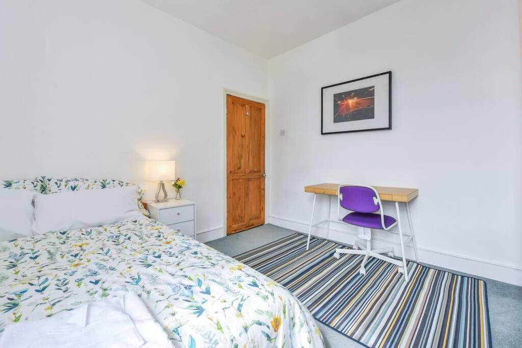 Groves 4 Bedroom, Shepherds Bush Londres Extérieur photo
