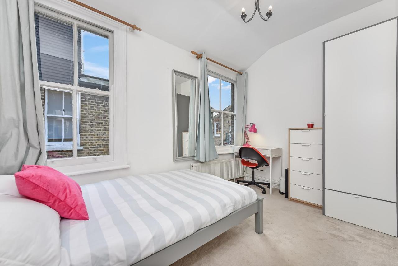 Groves 4 Bedroom, Shepherds Bush Londres Extérieur photo